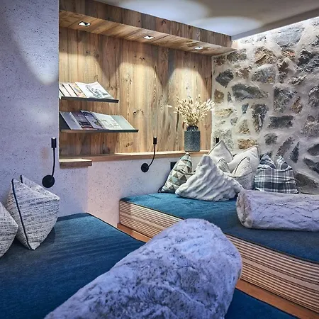 Rainerhof Aparthotel 4*
