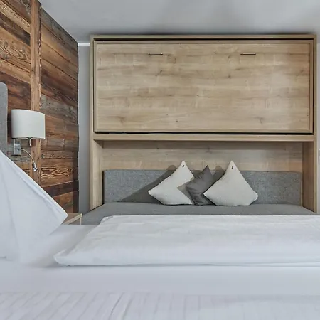 Rainerhof Apartahotel 4*