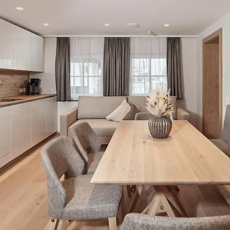 Rainerhof Апарт-отель Флахау