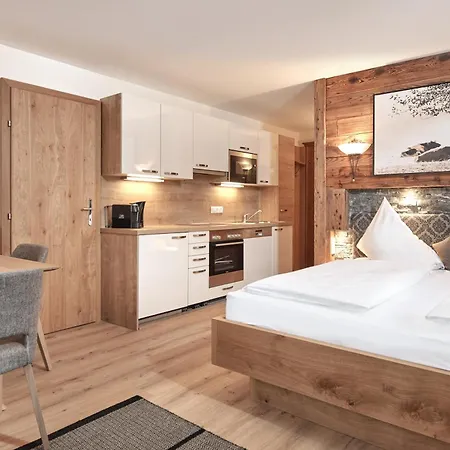 Rainerhof 4* Флахау