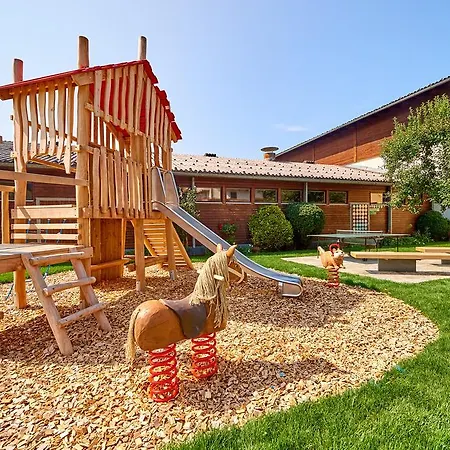 Lägenhetshotell Rainerhof 4*